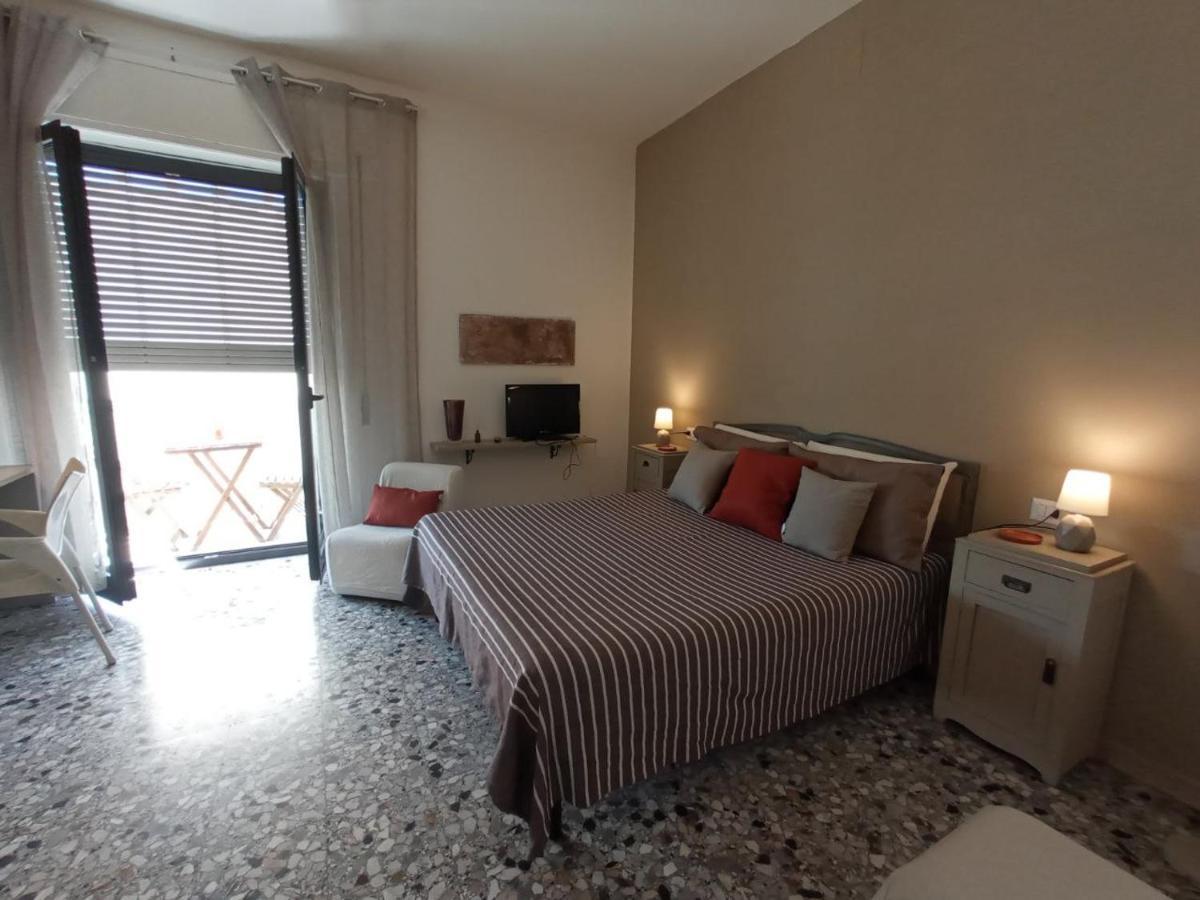 Myhouse Otel Olbia Dış mekan fotoğraf